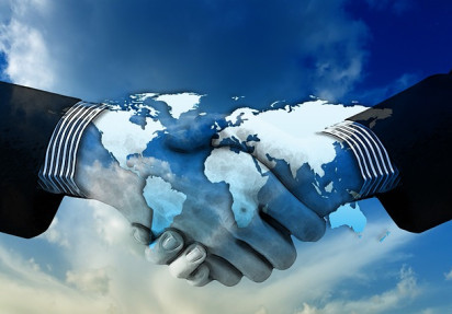 hands-1445472_640.jpg.jpg